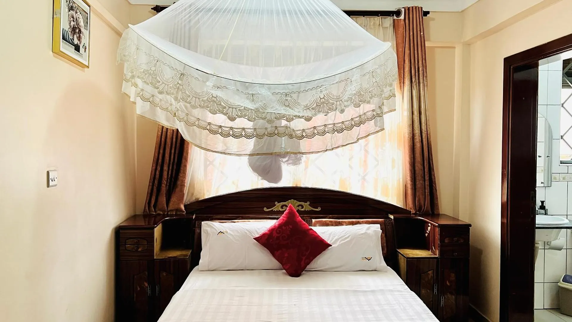 ***** Hotel Delta Suites Kampala Uganda