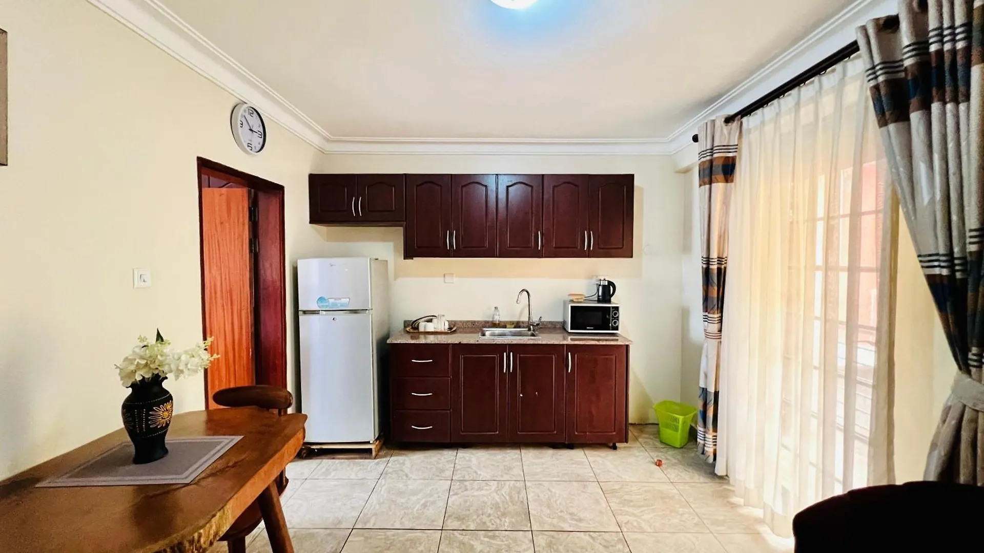 Delta Suites Kampala 5*,