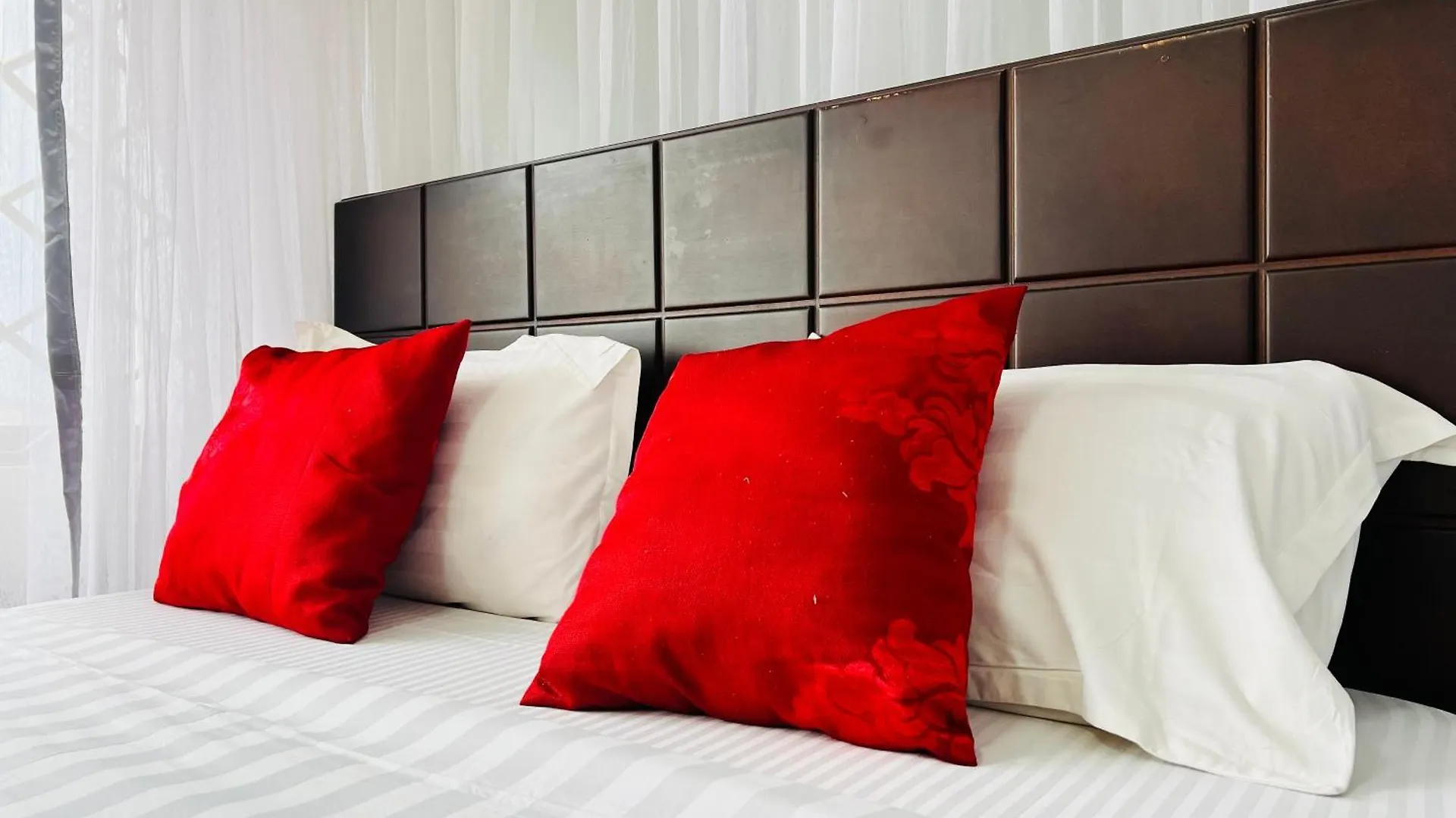 Delta Suites Kampala 5*,  Uganda