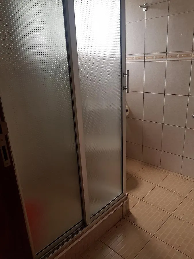 Delta Suites 坎帕拉 5*,